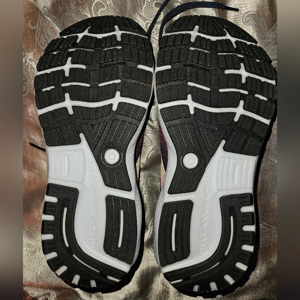 Brooks Ghost 16 NEW! Women's Sneakers - Picture 8 of 9
